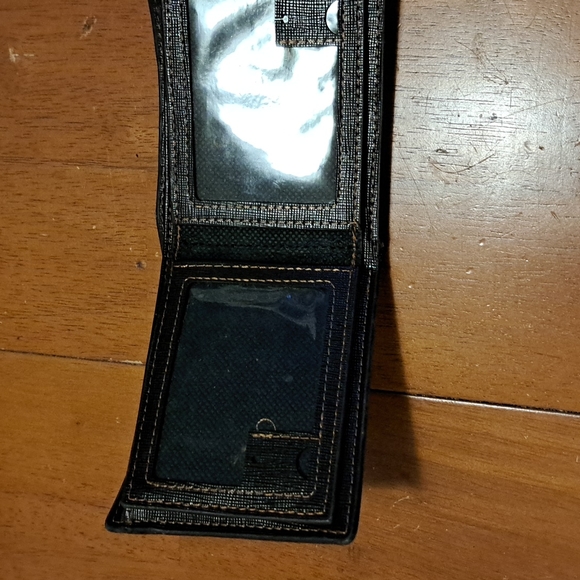 Guess blk. Leather Men's Wallet - Picture 3 of 9